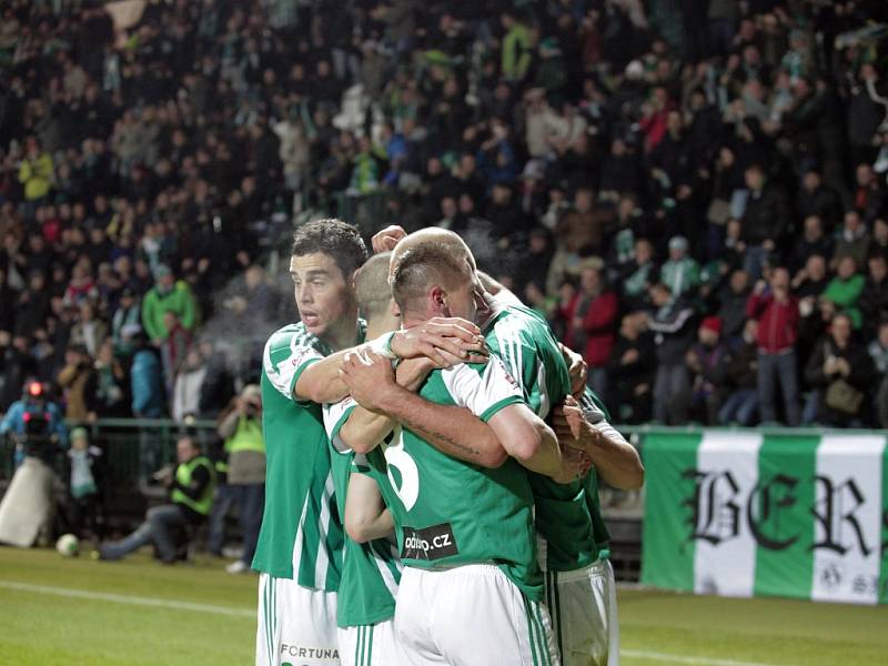 18. kolo první fotbalové ligy: Bohemians 1905 - Sparta Praha 1:2 (1:1). 