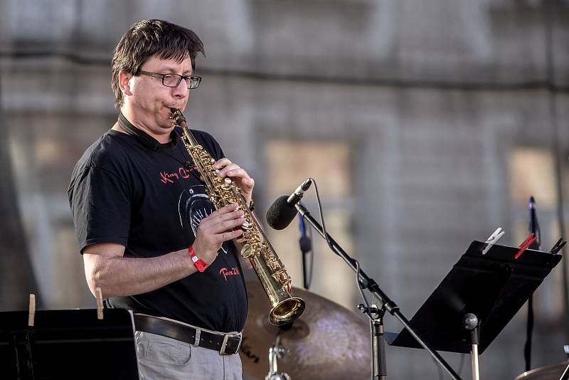 Pražský program festivalu Bohemia Jazzfest na Staroměstském náměstí začal 10. července. Na snímku koncert Pavel Hrubý Trio.