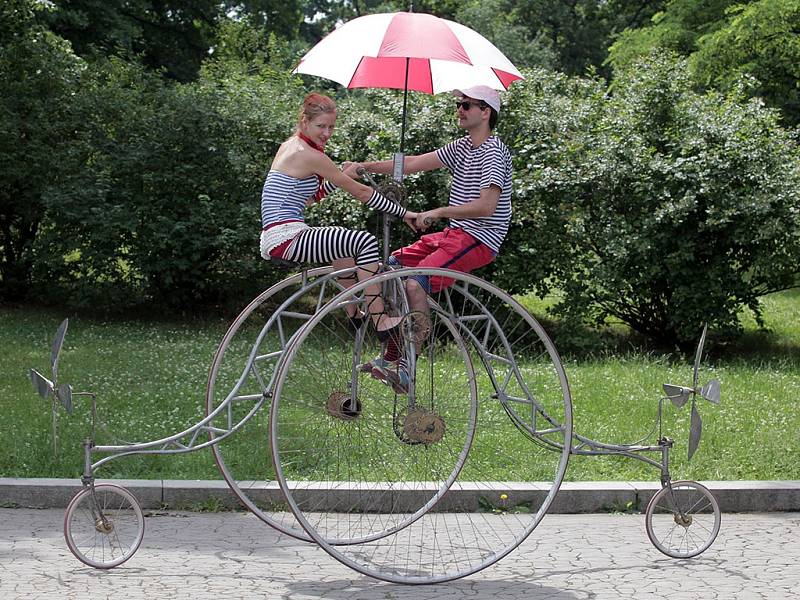 Největší rodinný festival v ČR Kašpárkohraní – hudba, divadlo, hry se konal v Letenských sadech.