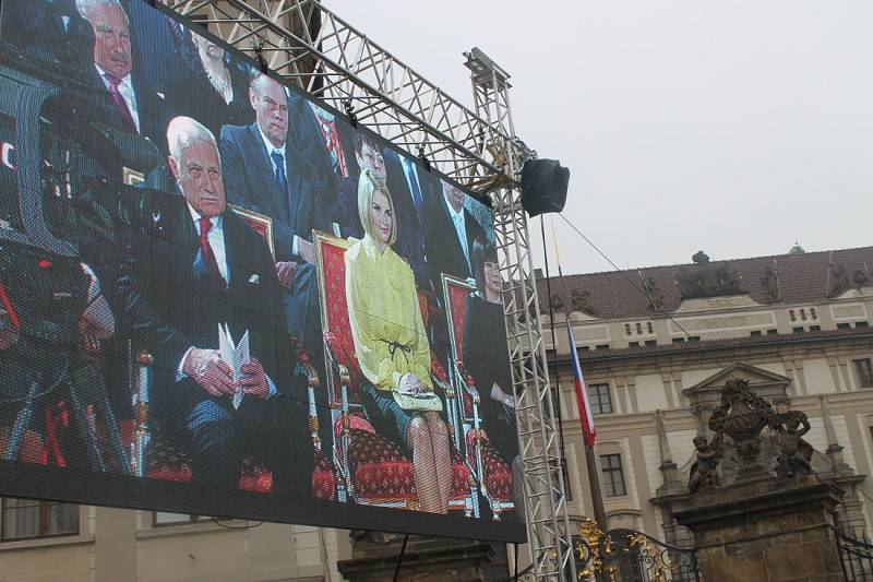 Prezidentská inaugurace v podhradí