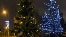 Vánoční strom - křižovatka Patočkova - Bělohorská.