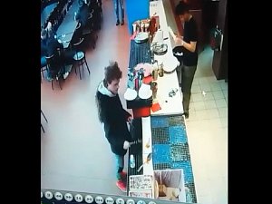 Muž podezřelý z krádeže mobilního telefonu.