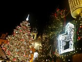 Rozsvícení vánočního stromu na Staroměstském náměstí v Praze.