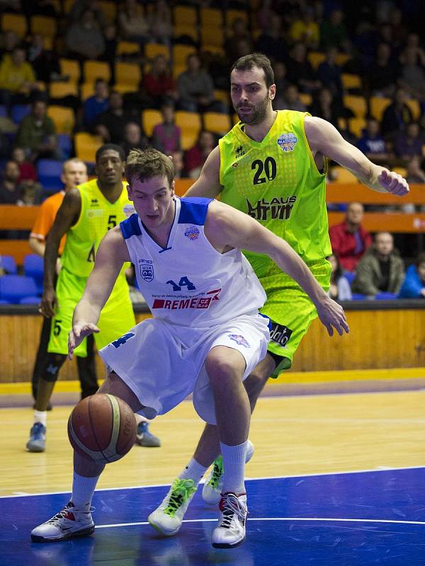 Basketbalisté USK podlehli Levicím 65:70.