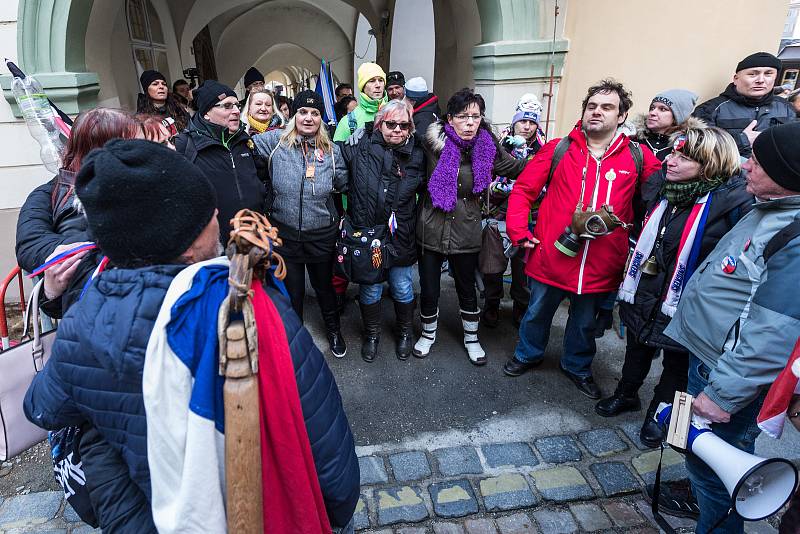 Akce hnutí Chcípl PES s názvem Devět kroků ke svobodě a happening nazvaný Odhalení ministra zdravotnictví Vlastimila Válka.