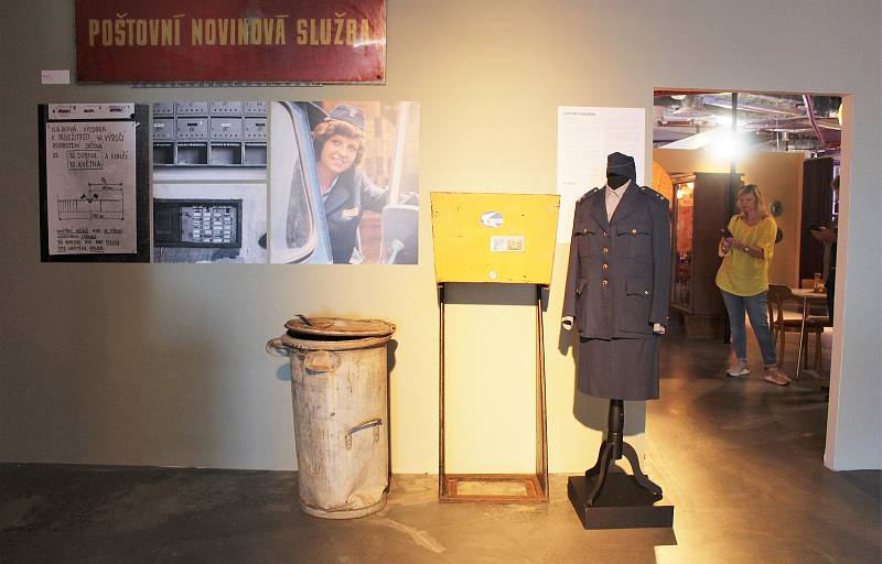 Retro muzeum v obchodním domě Kotva.