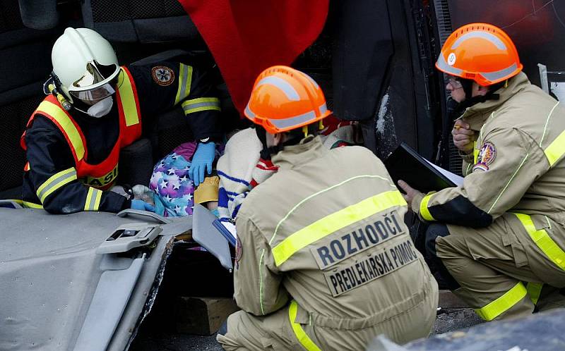 Memoriál Františka Kohouta – hasičská soutěž 15 hasičských týmu z celé ČR ve vyprošťování zraněných osob z havarovaných vozidel proběhla 7. října v Praze.