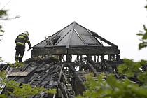 Někdejší vilu podnikatele Radovana Krejčíře v Černošicích u Prahy zasáhl v noci na 20. srpna 2019 rozsáhlý požár, plameny zničily téměř celou střechu.