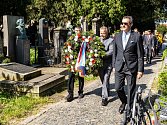Pietní akt u hrobu Bedřicha Smetany na vyšehradském hřbitově dopoledne otevřel 78. ročník Pražského jara.