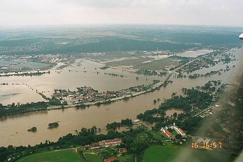 Ničivá povodeň před dvaceti lety – v roce 2002, Lahovice - Vltava a Berounka