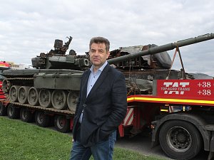 Výstava zničené techniky ozbrojených sil Ruské federace na Letenské pláni v Praze.