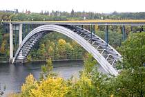 Žďákovský most na Orlické přehradě.