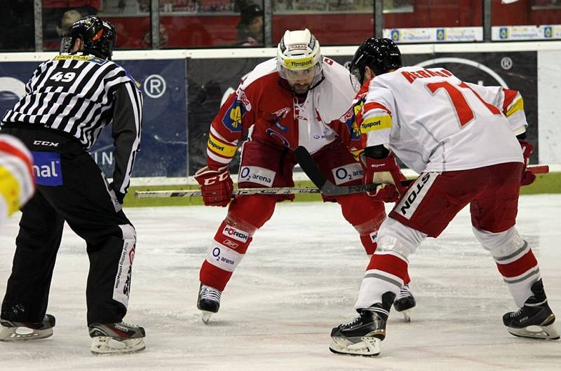 Hokejová baráž Slavia Praha - Olomouc. 14. dubna 2015.