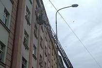 Požár v ulici Jana Želivského.