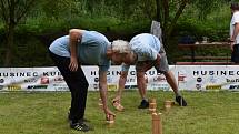 Parta Husinec Kubb se zapsala do České knihy rekordů, sportovní disciplínu "kubb" hrála nonstop 24 hodin.