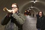 Žižkovská noc 2019, den druhý. Žižkovský tunel a Soundscape Interventions - Tunel, performance.