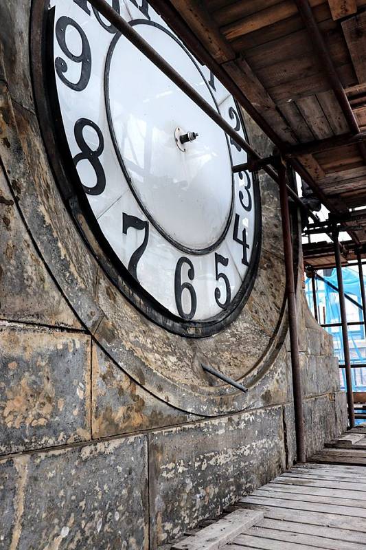 Správa železnic zveřejnila zajímavé obrázky z probíhající rekonstrukce Fantovy budovy na pražském hlavním nádraží.