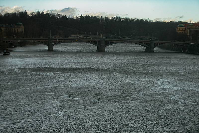 Vichr v Praze - Žižkov, Karlův most a Pankrác.