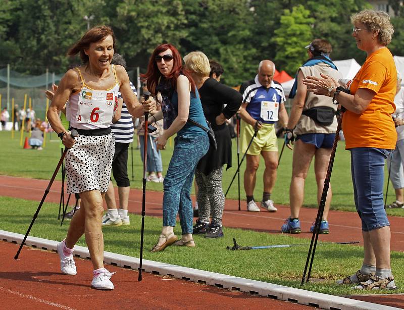 Sportovní hry seniorů České republiky 2017 na stadionu mládeže na Kotlářce.