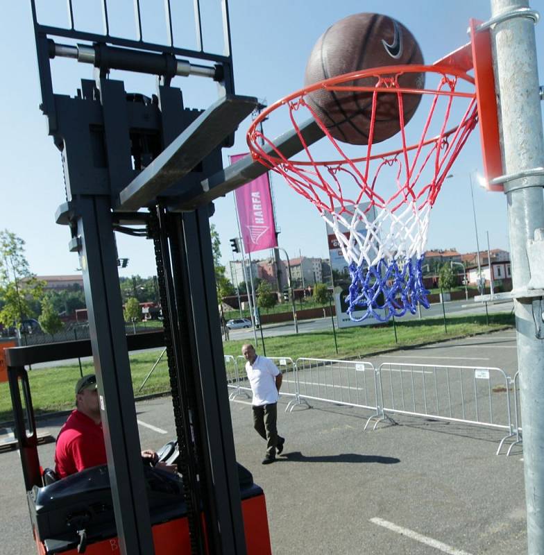 6. ročník Linde Ještěrka Cup se konal na parkovišti před O2 Arenou