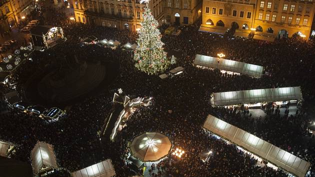 Rozsvícení vánočního stromu na Staroměstském náměstí. 