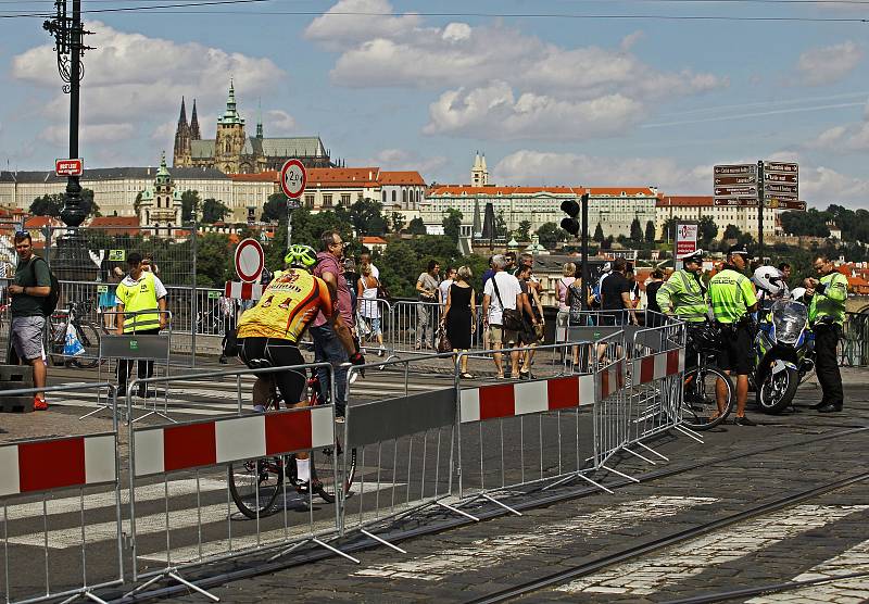 Třetí ročník triatlonového závodu Challenge Prague.