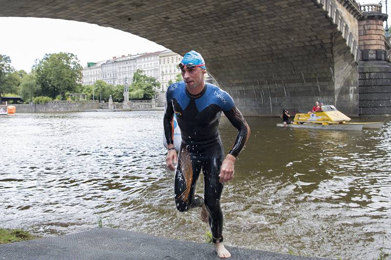 Triatlon na Střeleckém ostrově. 