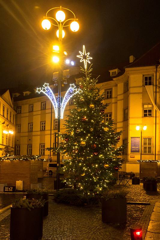 Vánoční strom - Mariánské náměstí v Praze.