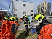 Zásah hasičů v Dolních Měcholupech.
