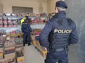 Pražští policisté přes koncem roku zintenzivnili kontroly prodejců pyrotechniky.