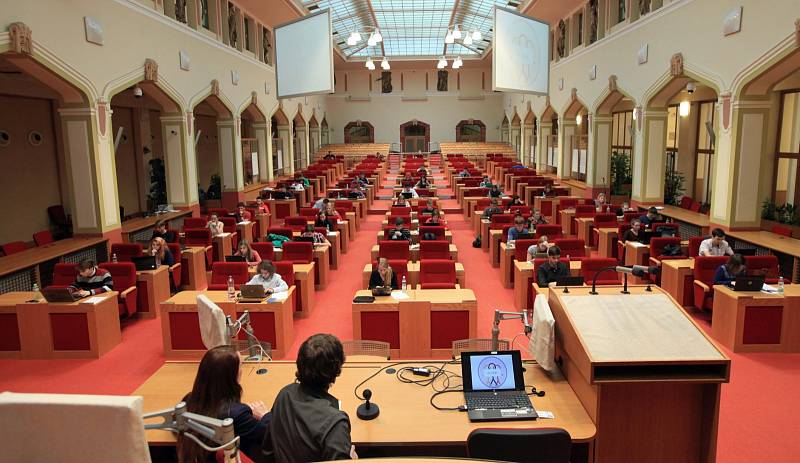 Olympiáda lidských práv 2013 - finálové kolo v prostorách Magistrátu hlavního města Prahy.