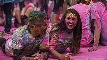 Na dvanáct tisíc lidí se 30. května zúčastnilo vůbec prvního Color Run v Praze