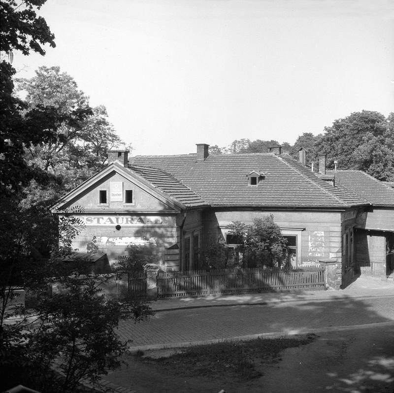 Hostinec na Slamníku, Bubeneč čp. 12, kolem 1955.