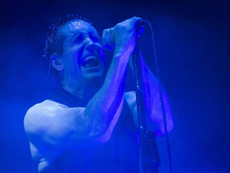 Známá americká kapela Nine Inch Nails svým koncertem 'pokřtila' nový multifunkční sál v pražském Karlíně.