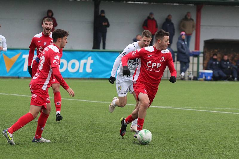 V rámci Tipsport ligy se na Xaverově utkaly Teplice s Pardubicemi. Zápas skončil remízou 1:1.