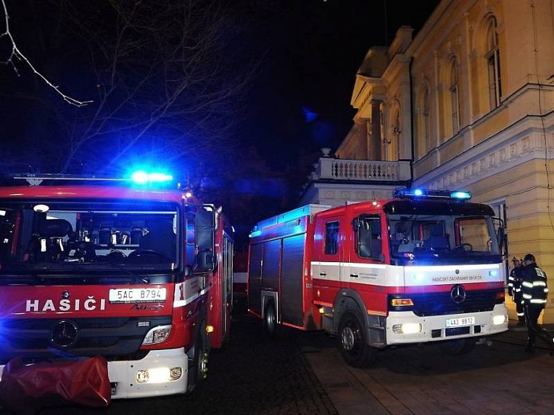 Hasiči zasahovali při požáru na pražském Žofíně