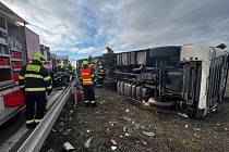 Nehoda kamionu v Novopecké ulici na Praze 9 10.1.2023