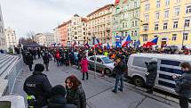 Z veřejné manifestace členů Integrovaného záchranného systému proti povinnému očkování.