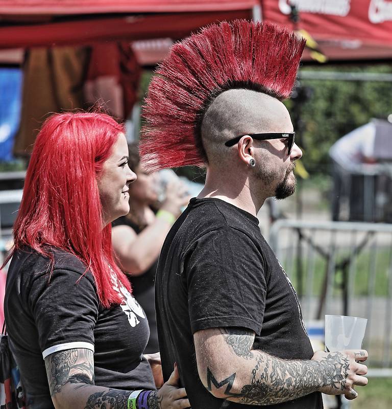 34 LET OPEN AIR Tři sestry v Ledárnách Braník - den druhý 24.května.