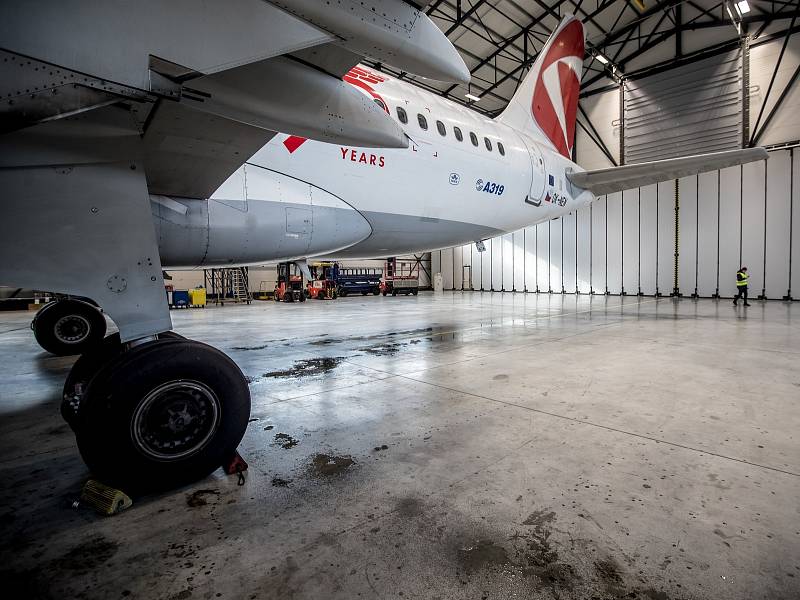 Společnost Czech Airlines Technics (CSAT) otevřela 19. listopadu 2018 v prostorách Letiště Václava Havla Praha nový hangár S pro kontrolu letadel v rámci tzv. traťové údržby. Při ní se provádí celková kontrola letadla i jeho jednotlivých částí, doplnění p