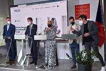 Vedení Prahy a Pražského inovačního institutu společně představilo v říjnu 2021 on-line Hru Go Viral proti dezinformacím.