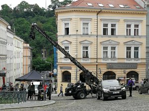V Praze pokračuje natáčení špionážního thrilleru Gray Man s Ryanem Goslingem a Chrisem Evansem v hlavních rolích. Jde o nejdražší projekt stramovací služby Netflix.