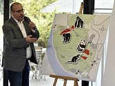 Ředitel pražské Zoo Miroslava Bobek představuje chystané stavební úpravy