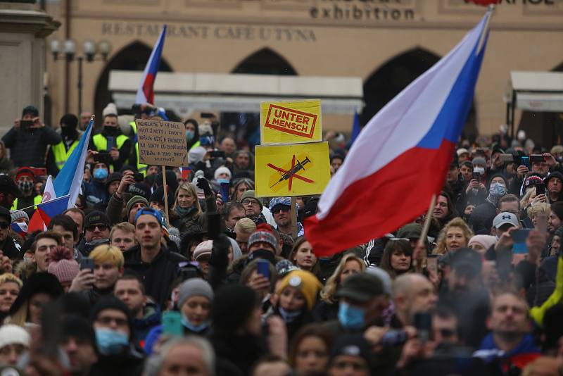 Demonstrace na Staroměstském náměstí v neděli 10. ledna 2021.