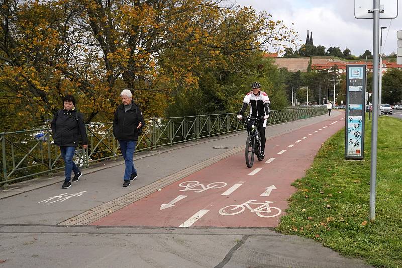 Revitalizace cyklotrasy v úseku Podolská vodárna - plavecký bazén Podolí.