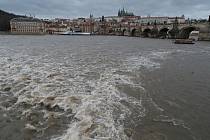 Zvýšená hladina Vltavy v Praze 26. prosince 2023