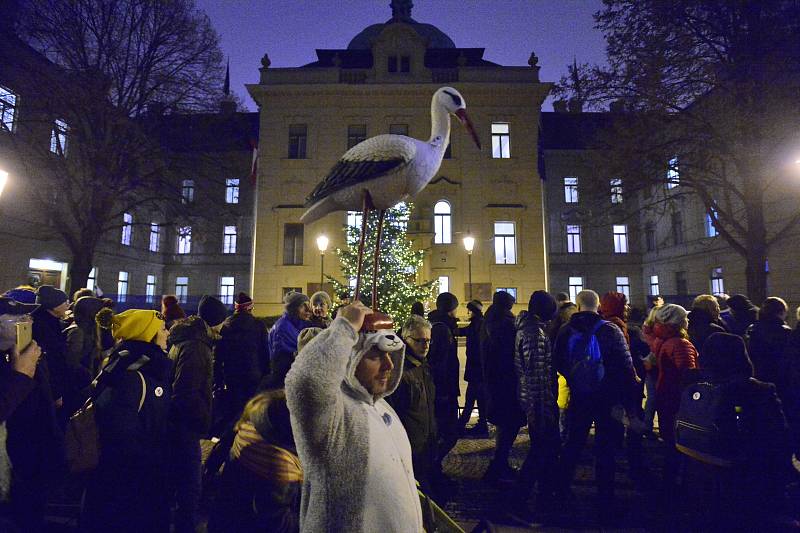 Demonstrace proti premiéru Andreji Babišovi 17. prosince 2019.