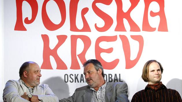 Herci Jan Ježek, Vratislav Kříž a Aleš Briscein (zleva) na tiskové konferenci 27. dubna 2009 v Hudebním divadle karlín k uvedení nové hry Polská krev.