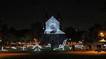 Generální zkouška SIGNAL festivalu - instalace Karlín.  Kostel sv. Cyrila a Metoděje.