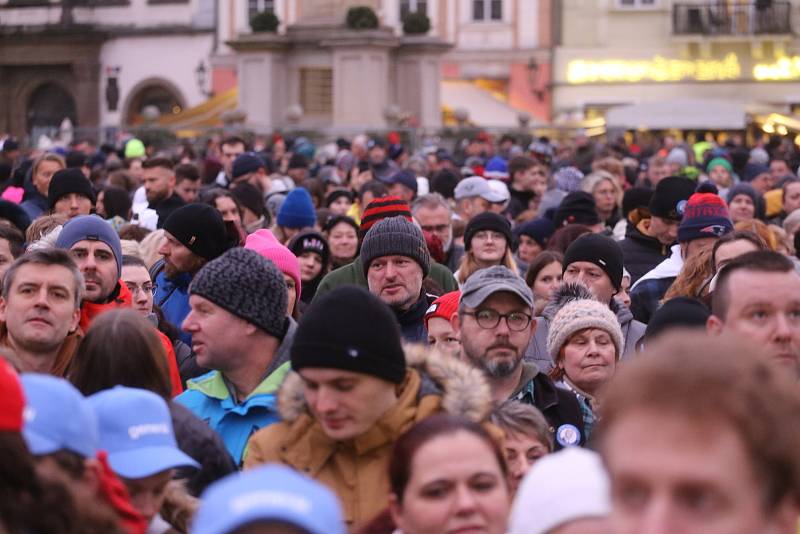 Z předvolební kampaně 'Všichni za pravdu!' na podporu prezidentského kandidáta Petra Pavla na Staroměstském náměstí v Praze.